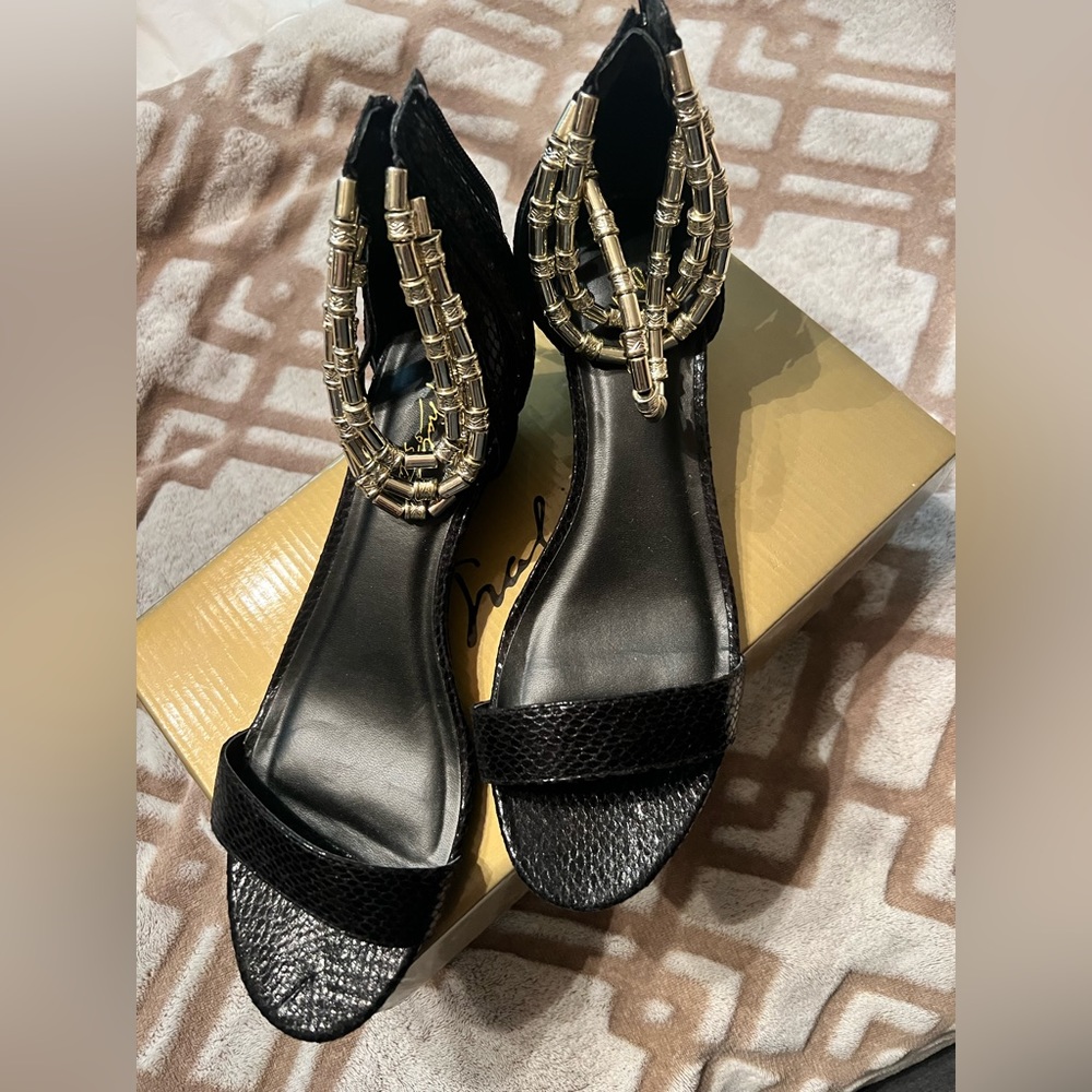 Dressy sandal size 9